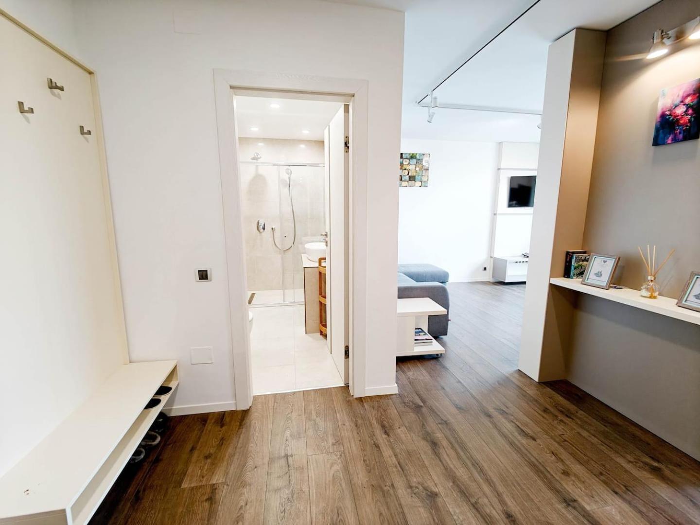 Lakeside Apartment By Iulius Mall Cluj-Napoca Exterior photo